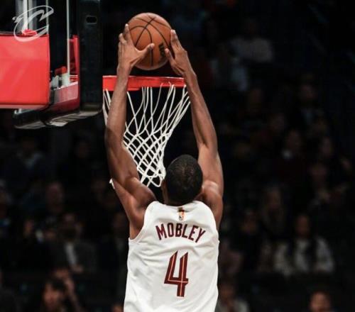 焦点对决,青岛激战广,经典之战深,开云体育,开云体育官网,开云体育app,开云体育平台,KAIYUN,SPORTS,kaiyun登录入口